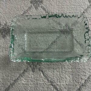 Recycled textured dish